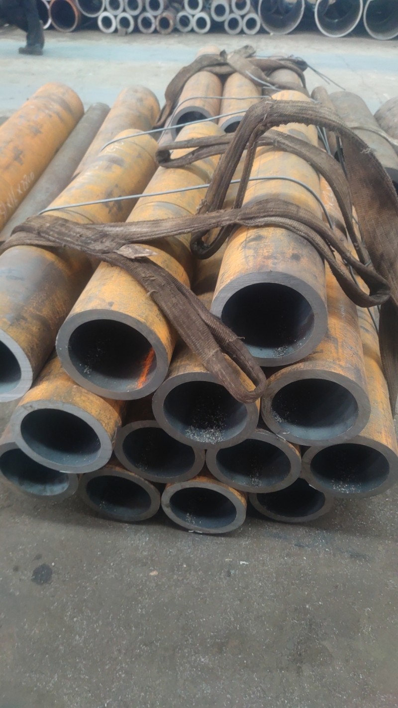 陆河陆河陆河15CrMoG无缝钢管切割